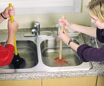 desentupir a pia da cozinha